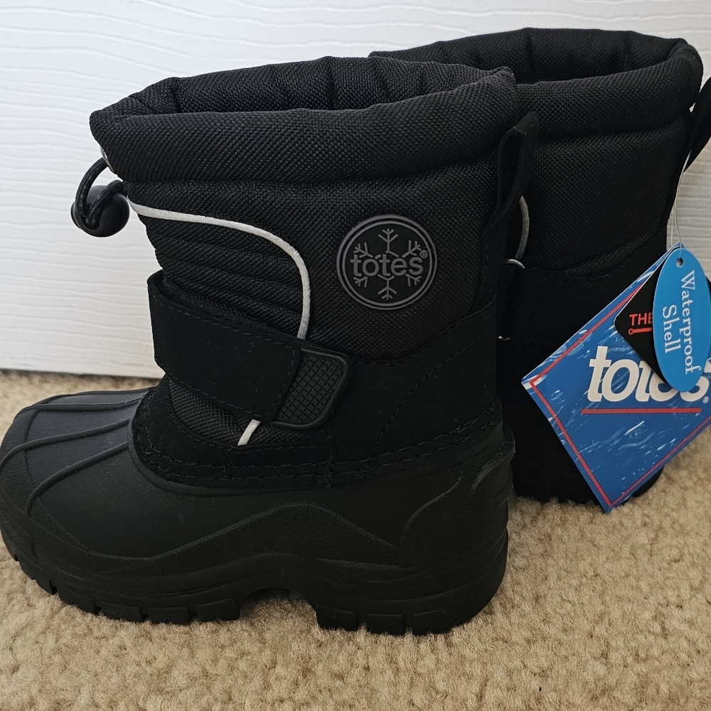 Toddler snow boots size 7
